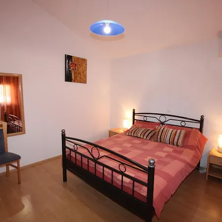 Holiday home Nel Rosa